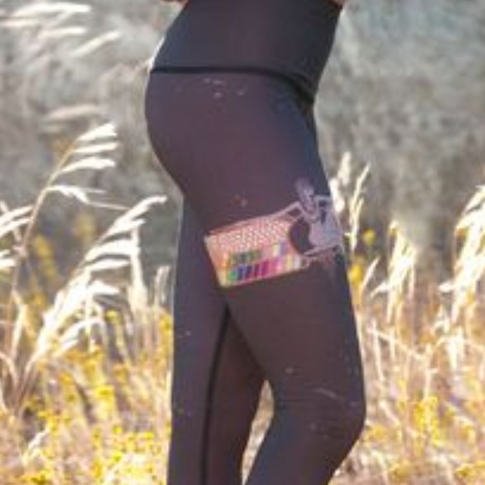 Teeki Rainbow Priestess (coffee) Yoga Pants size S